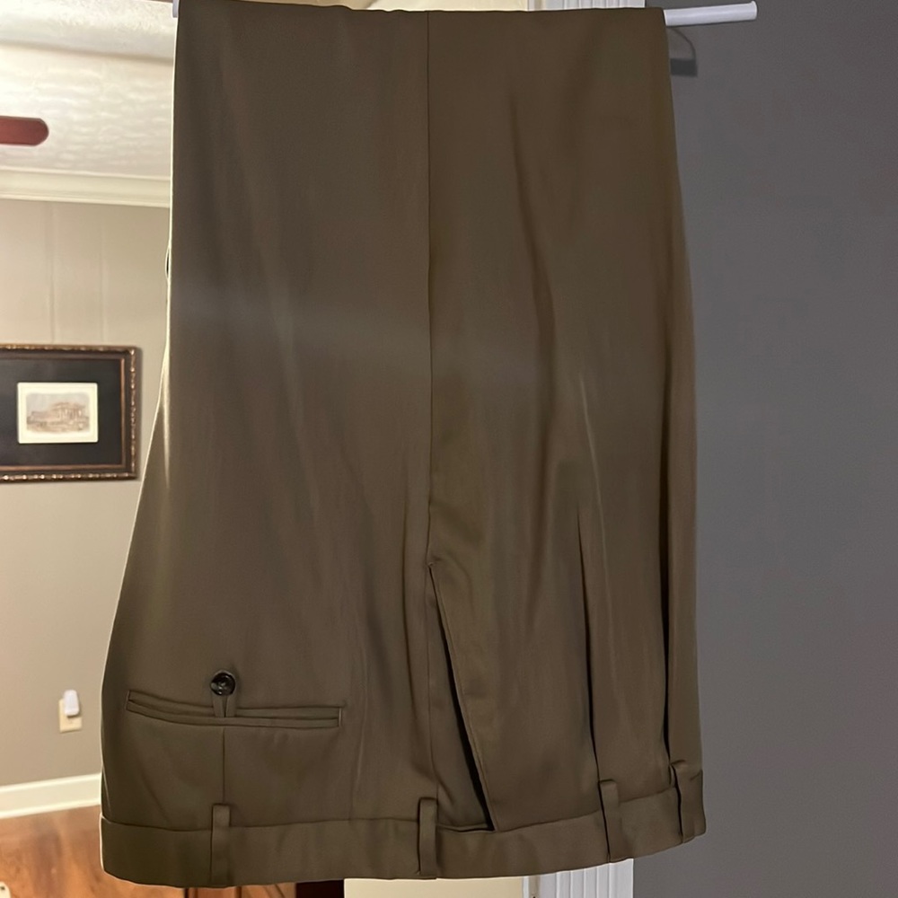 Izod dress pants 48x30 beige color